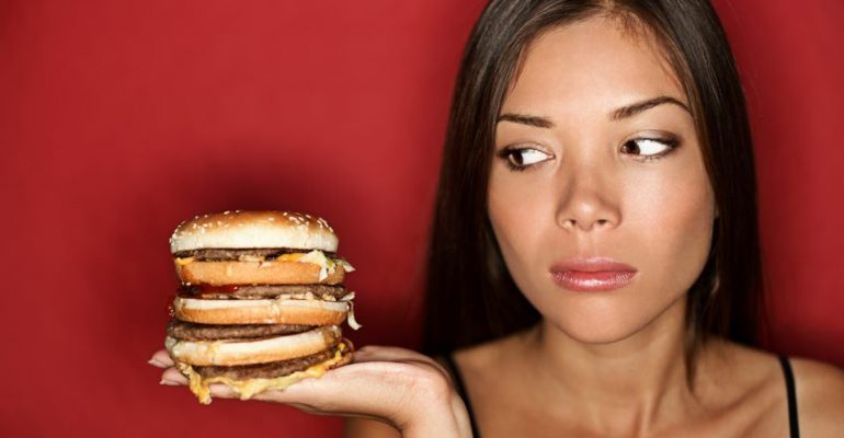 DISTURBI ALIMENTARI, UN MALE SEMPRE PIU’ SOCIALE