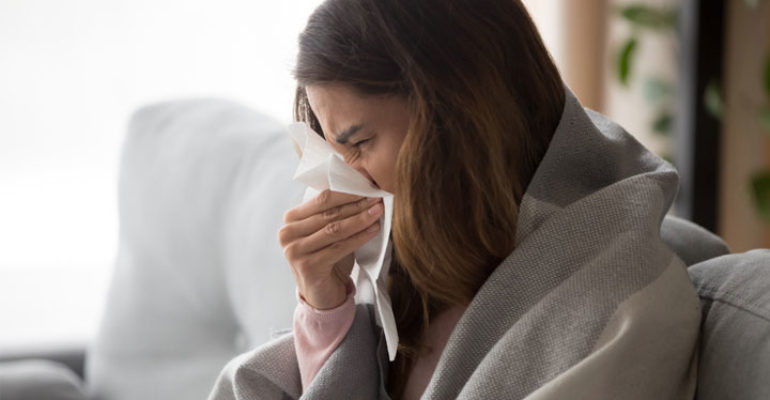 Influenza e Covid: come distinguerli e curarne i sintomi